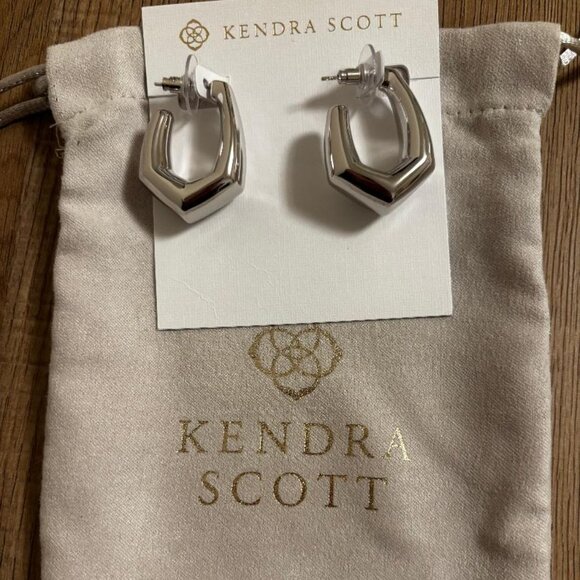Kendra Scott Silver Geometric Earrings - Picture 1 of 3